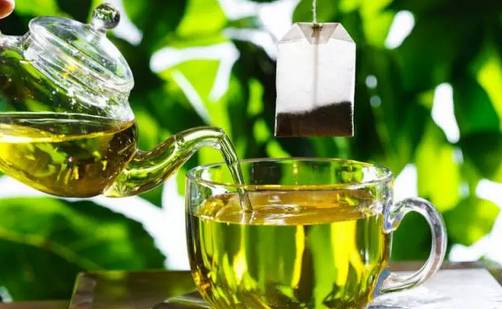 抽動(dòng)癥患者多喝綠茶對(duì)身體有益